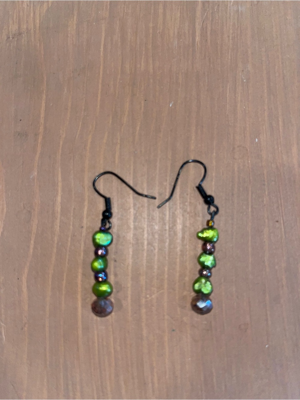 Peridot colored green freshwater pearl earrings with purple crystal black new